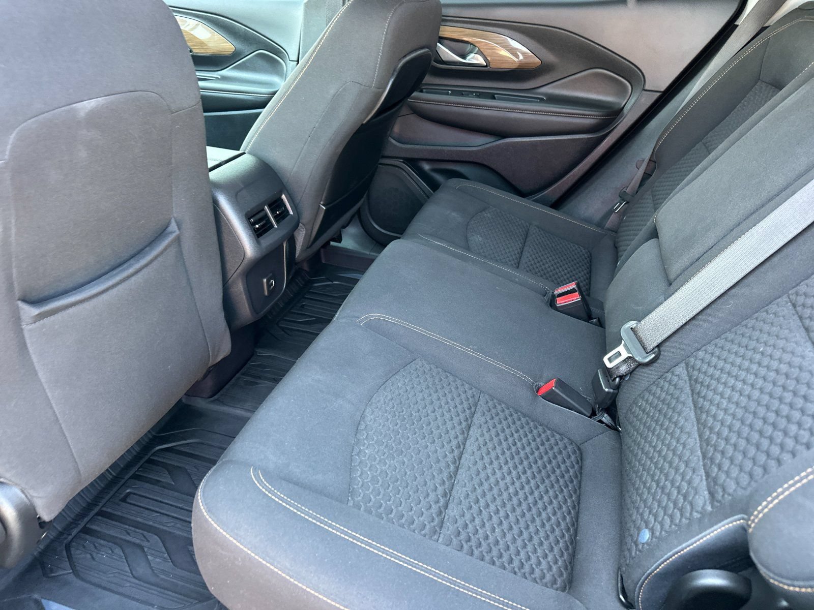 Used 2020 GMC Terrain SLE w/ Elevation Edition AWD/4WD image 11