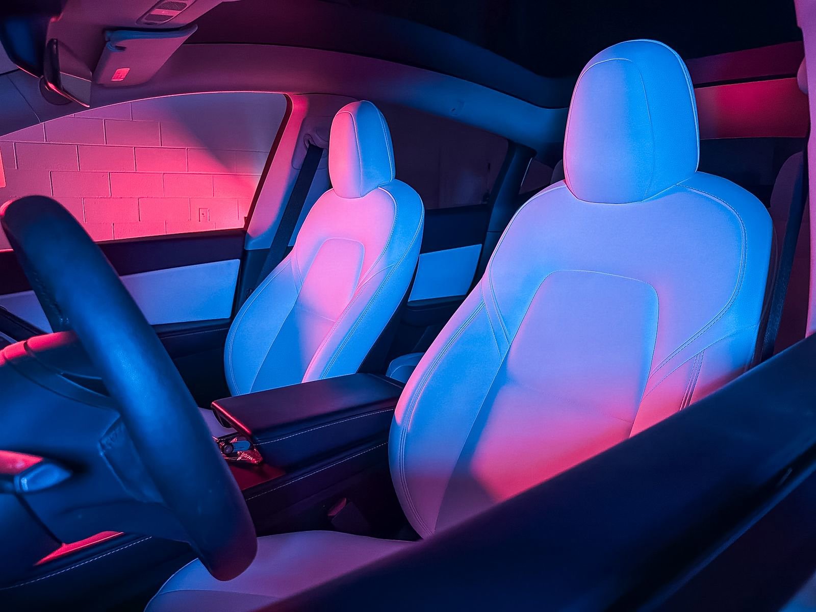 Used 2022 Tesla Model Y Long Range image 11