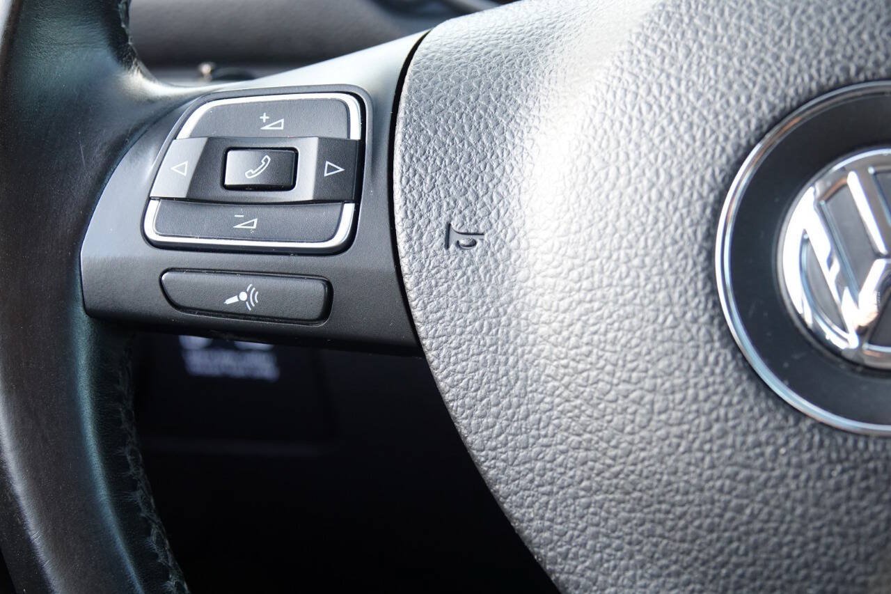 Used 2011 Volkswagen Golf TDI w/ Cold Weather Pkg FWD image 63