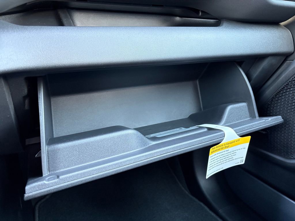 New 2025 Chevrolet Silverado EV LT image 9