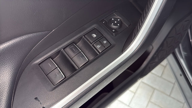 Used 2024 Toyota RAV4 XLE w/ Convenience Package FWD image 18