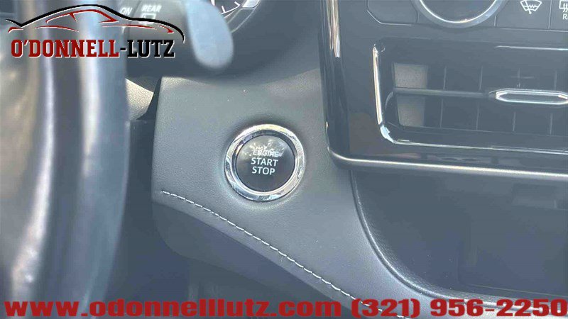 Used 2023 Toyota Highlander XLE FWD image 28