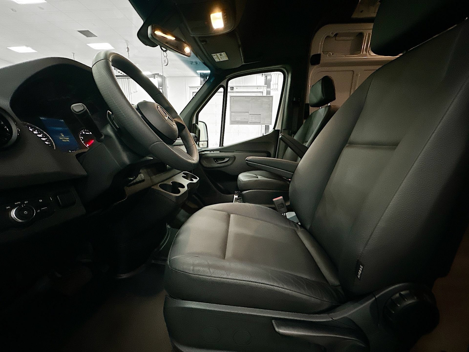New 2025 Mercedes-Benz Sprinter 2500 image 22