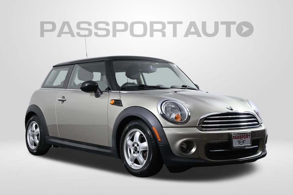 Used 2011 MINI Cooper Hardtop FWD image 3