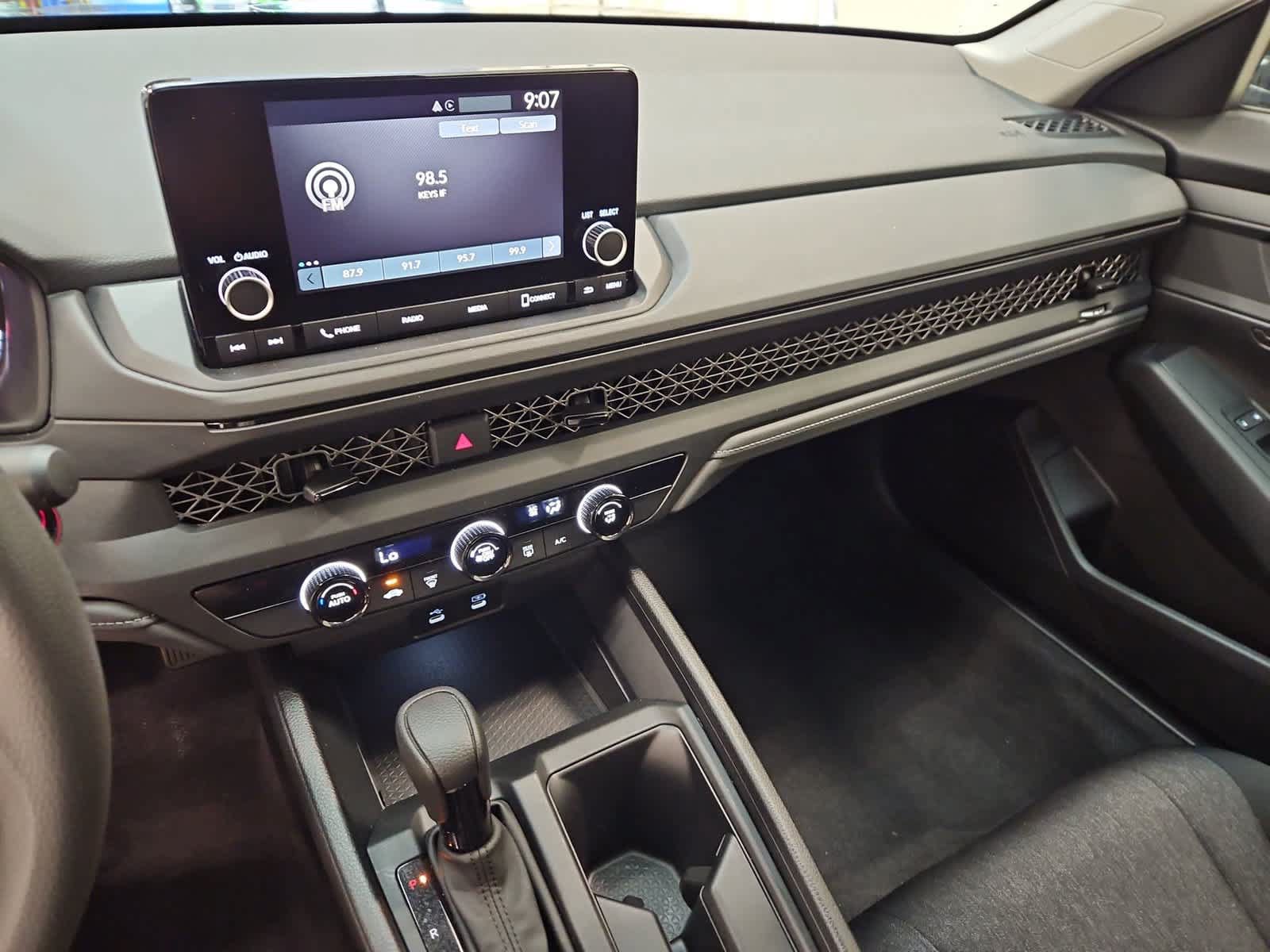Certified 2024 Honda Accord LX image 27