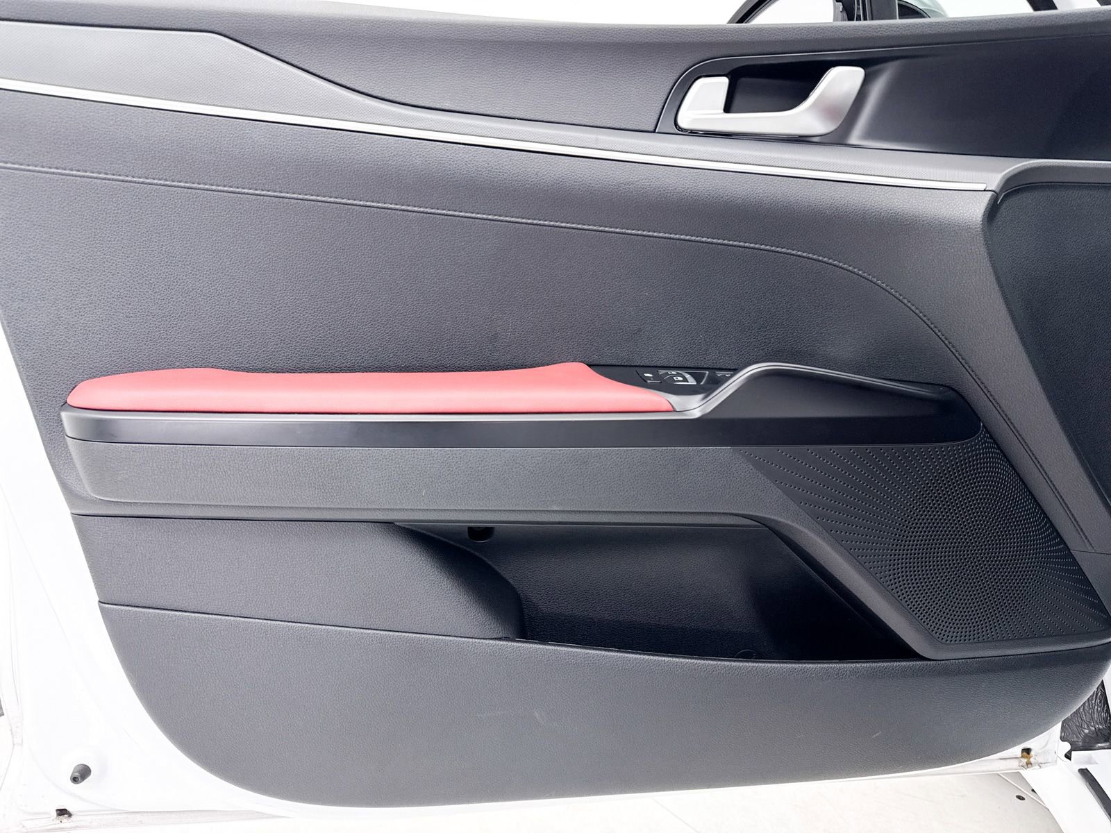 Used 2023 Kia K5 GT-Line image 32