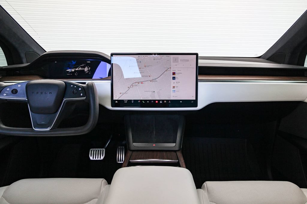 Used 2023 Tesla Model X AWD/4WD image 13