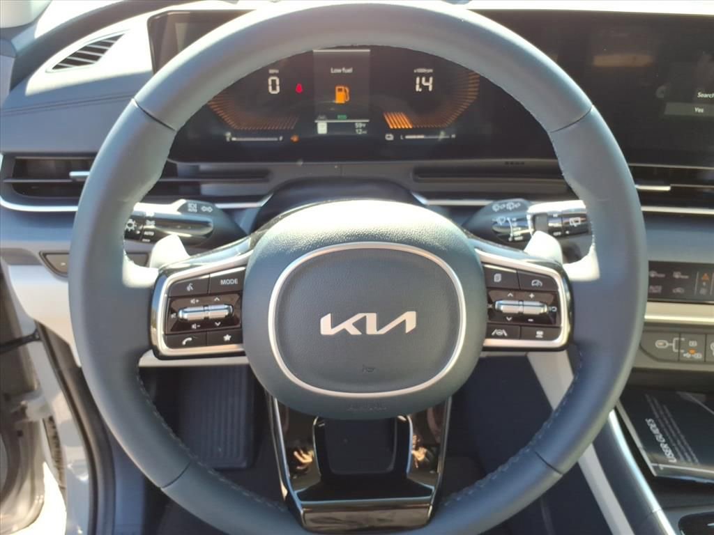New 2026 Kia Carnival EX image 19