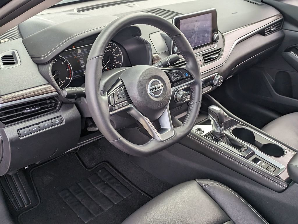 Used 2021 Nissan Altima 2.5 SR w/ SR Premium Package image 14