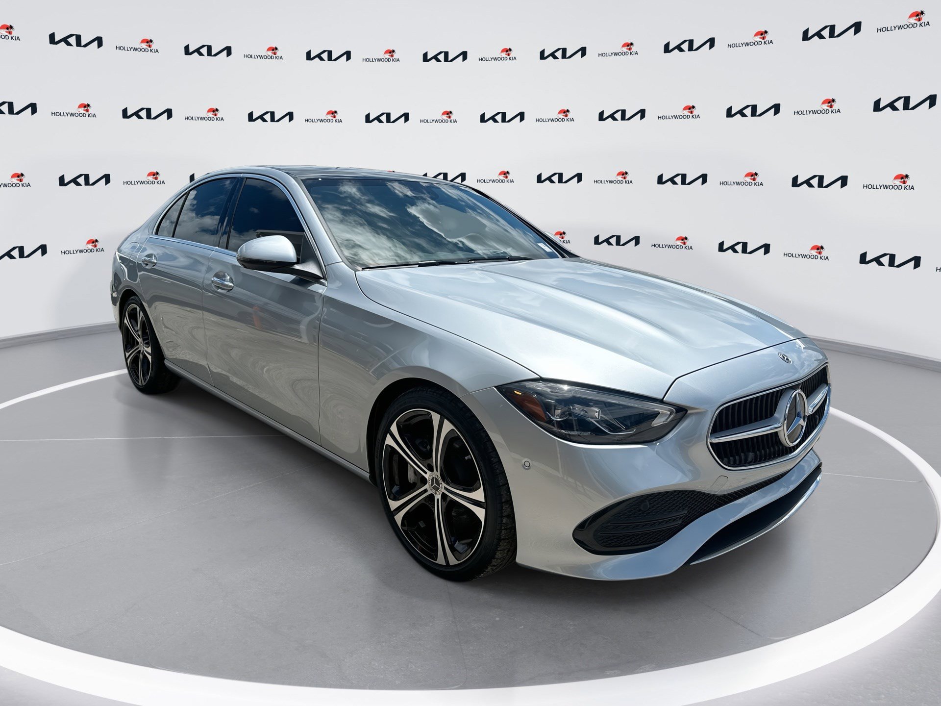 Used 2022 Mercedes-Benz C 300 Sedan image 1