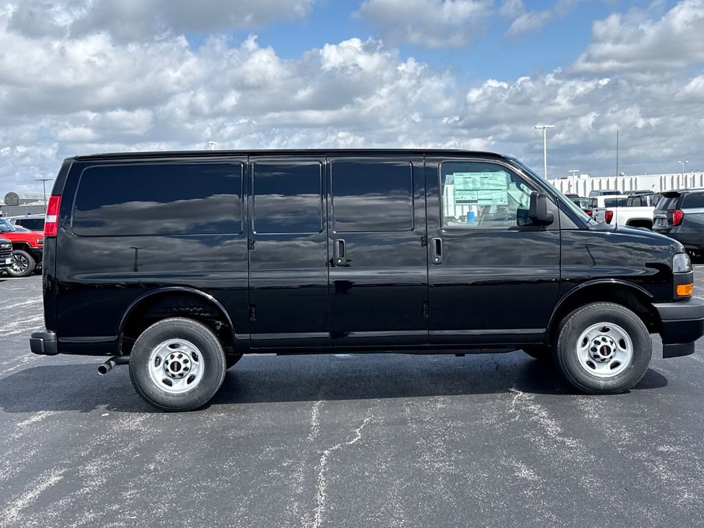 New 2026 GMC Savana 2500 w/ Driver Convenience Package RWD image 9