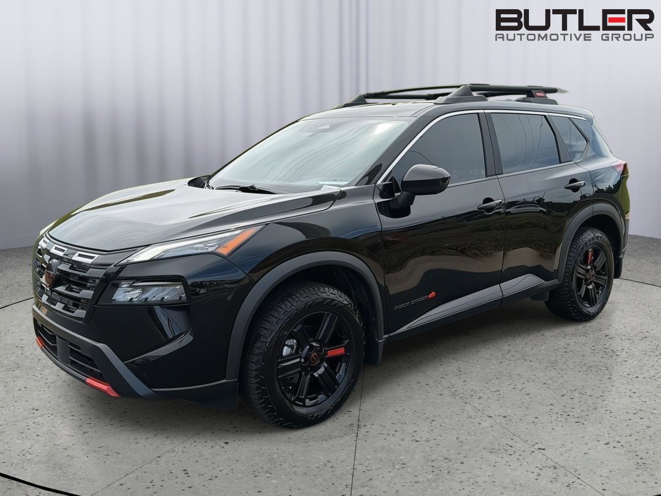 Used 2025 Nissan Rogue SV AWD/4WD image 2