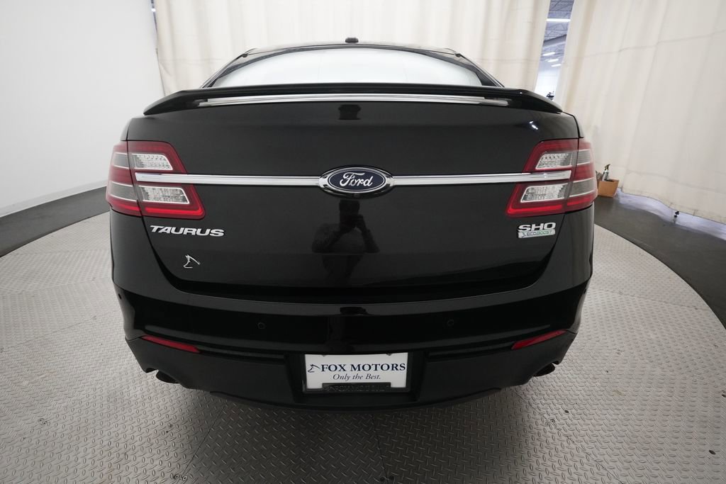 Used 2017 Ford Taurus SHO AWD/4WD image 27