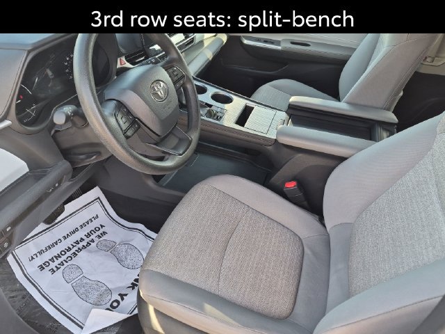 Certified 2025 Toyota Sienna LE FWD image 12
