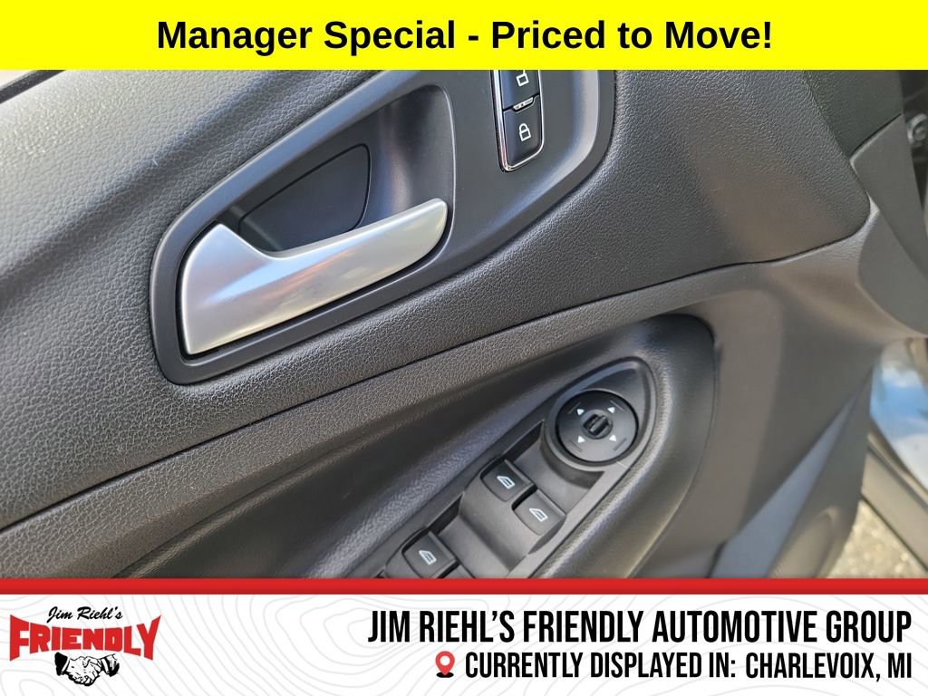 Used 2015 Ford Escape SE image 11