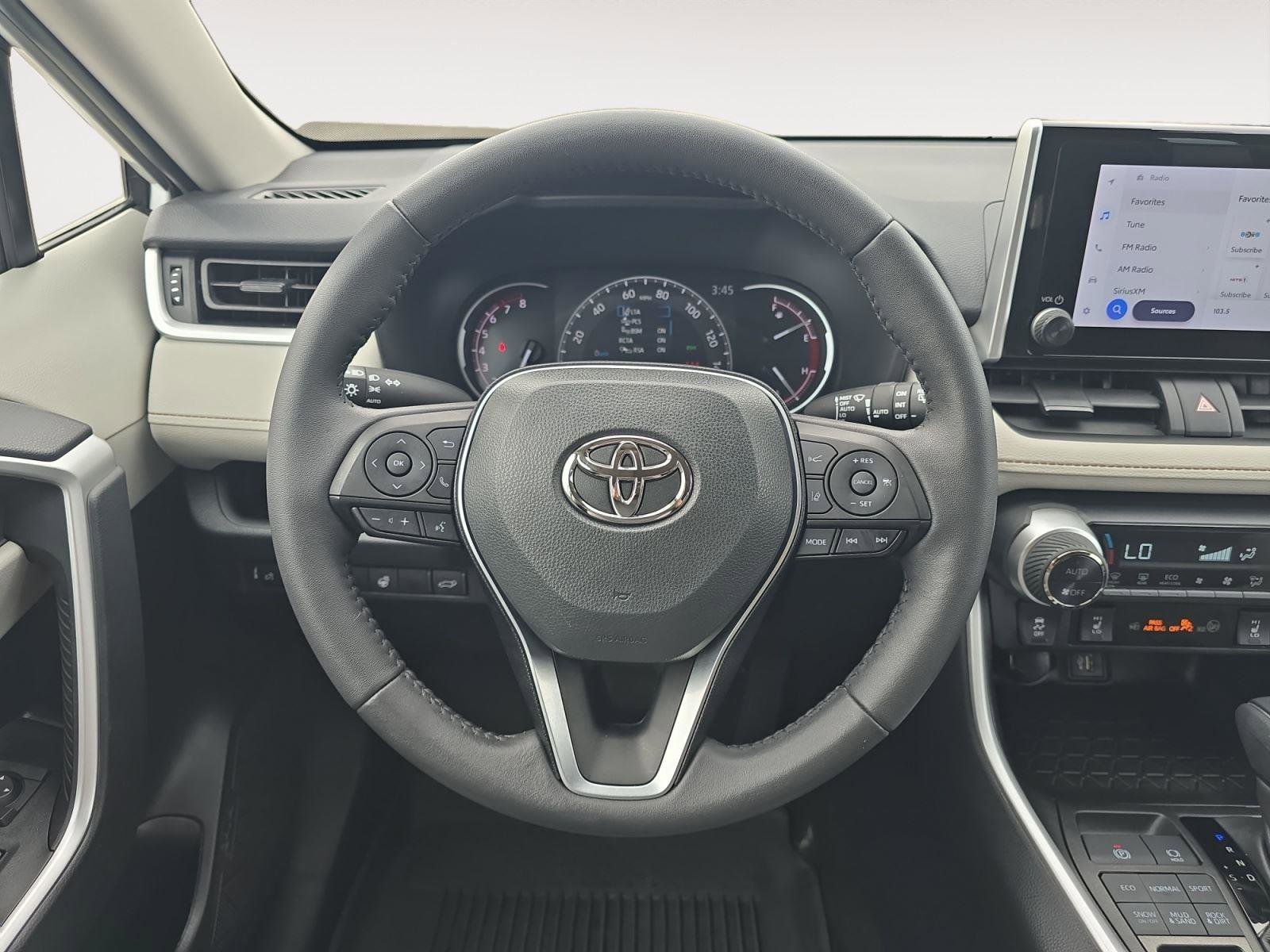 Used 2023 Toyota RAV4 XLE w/ Convenience Package image 11