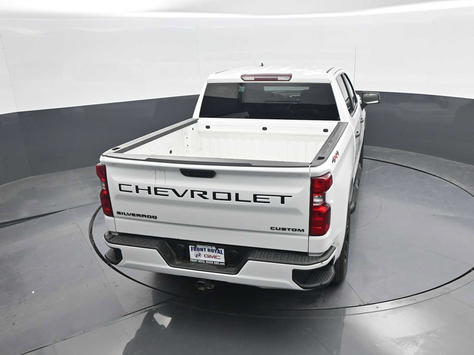 Used 2024 Chevrolet Silverado 1500 Custom w/ LPO, Dark Essentials Package AWD/4WD image 29