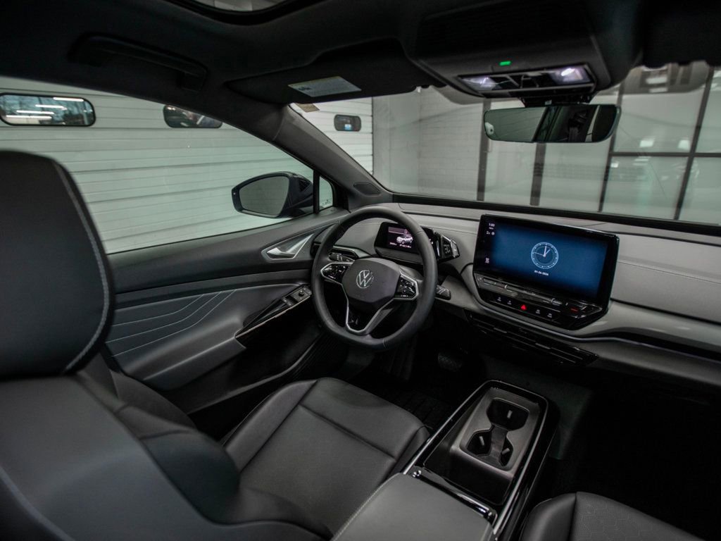 Used 2023 Volkswagen ID.4 Pro S Plus image 15