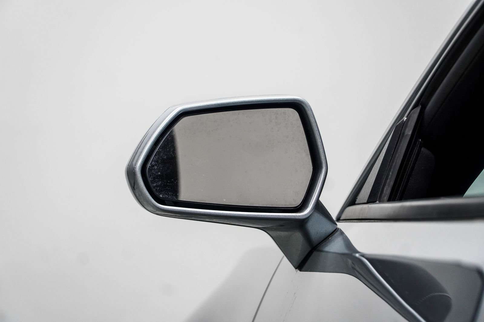 Used 2023 Chevrolet Camaro LT RWD image 15