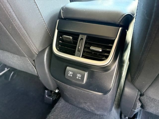 Used 2022 Subaru Outback Premium AWD/4WD image 23