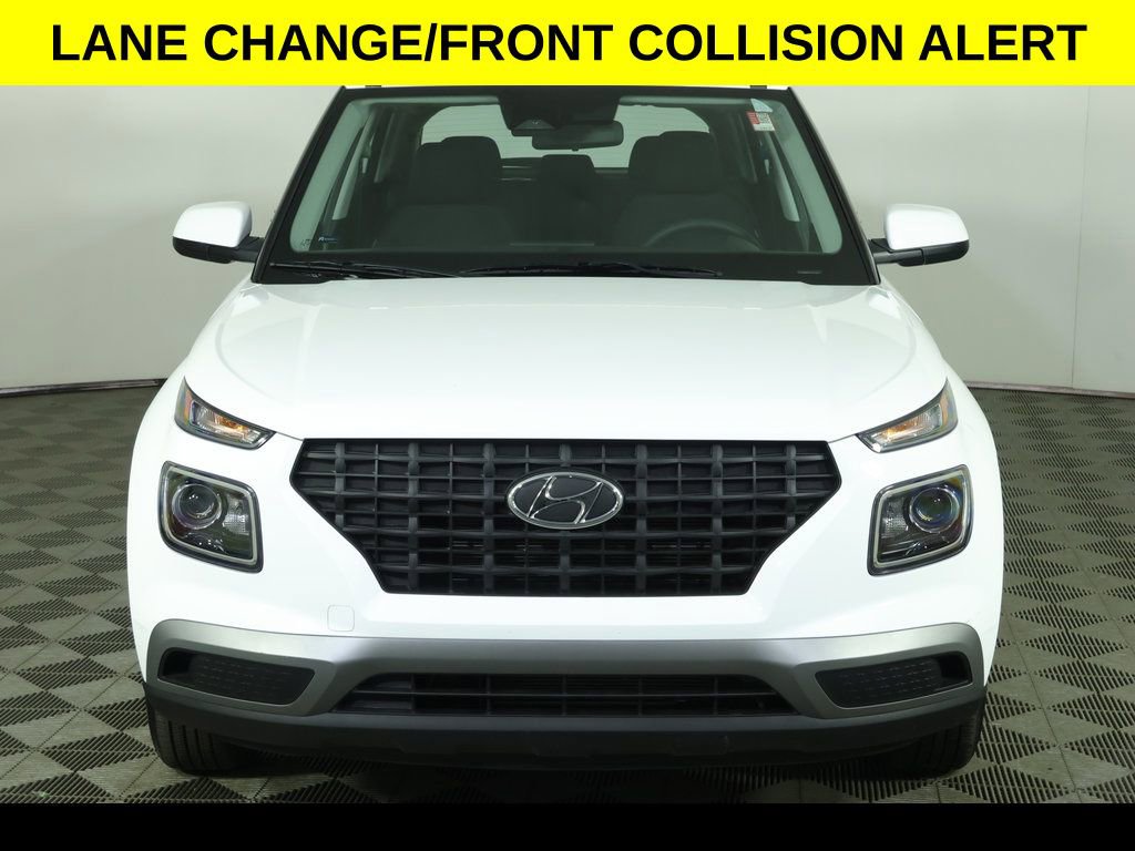 Used 2026 Hyundai Venue SE FWD image 6