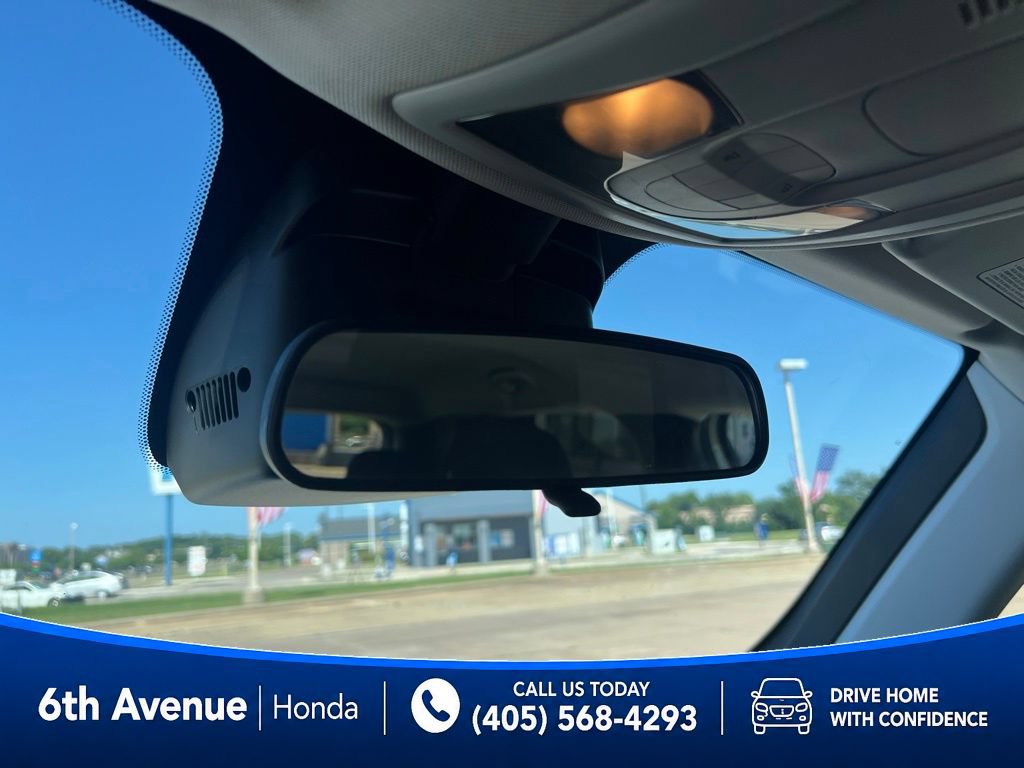 Used 2023 Jeep Renegade Latitude AWD/4WD image 35