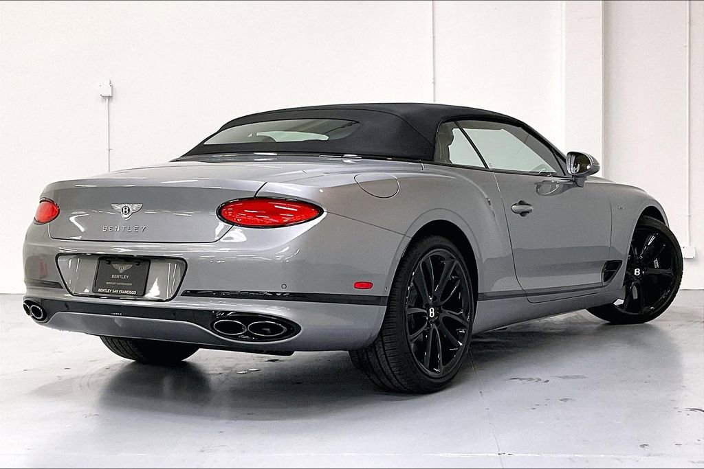 Used 2024 Bentley Continental GT image 4