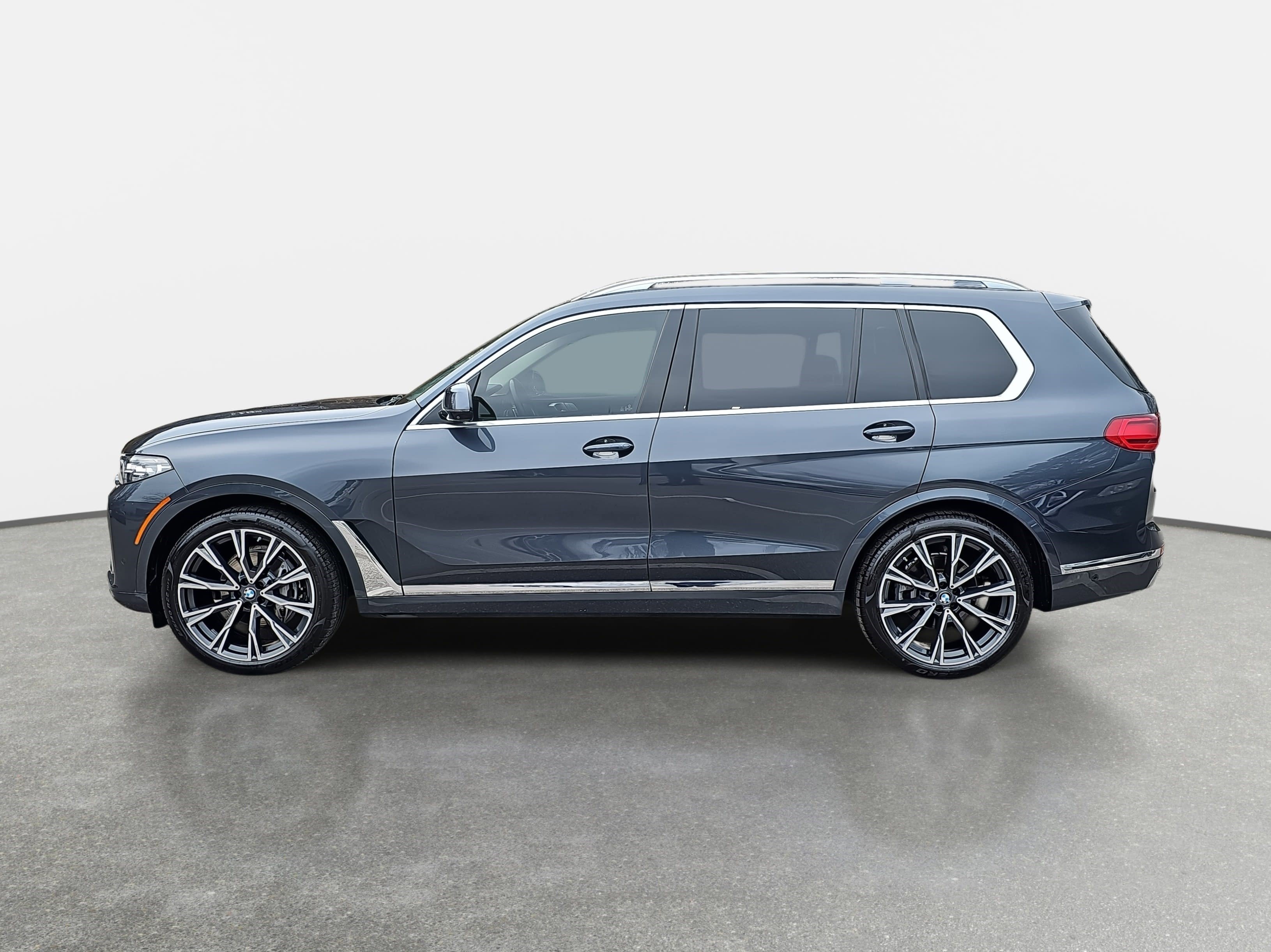 Used 2020 BMW X7 xDrive40i w/ Cold Weather Package image 8