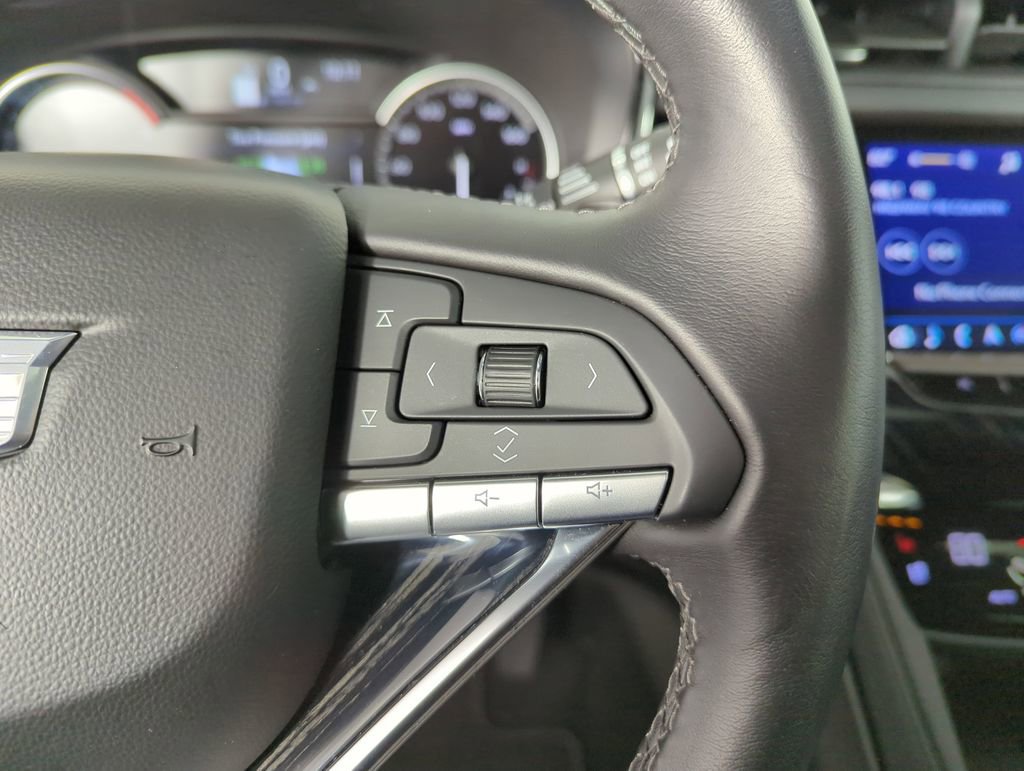 Certified 2025 Cadillac XT6 Premium Luxury AWD/4WD image 22