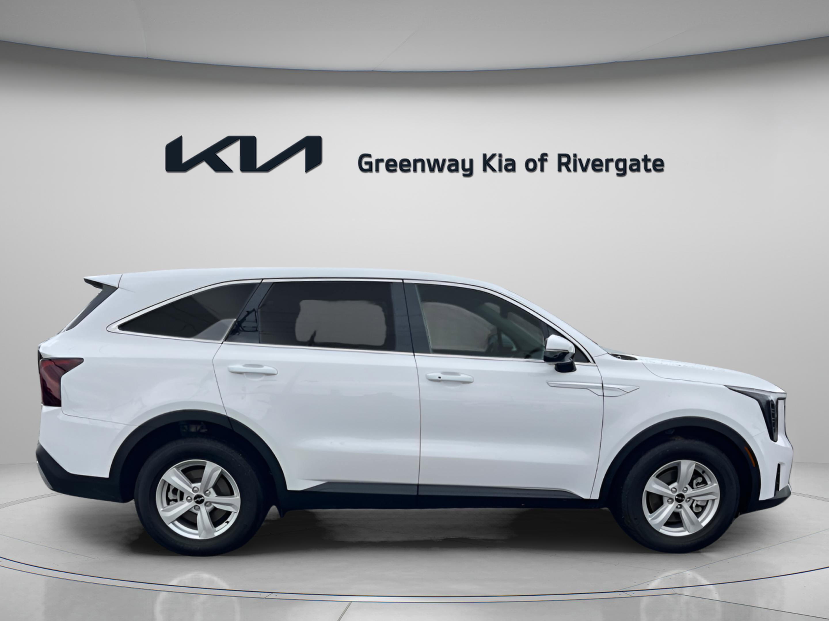 Used 2025 Kia Sorento LX FWD image 8