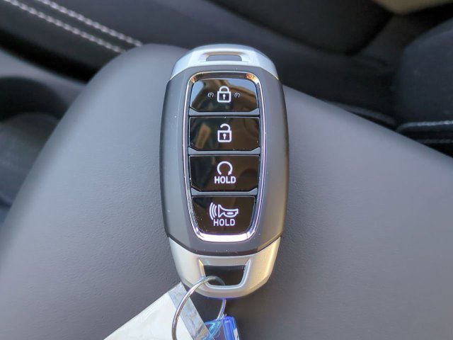 New 2026 Hyundai Venue SEL FWD image 28