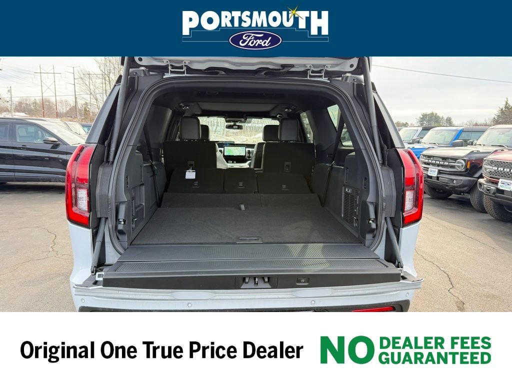 New 2025 Ford Expedition Max Platinum w/ Stealth Performance Package image 12