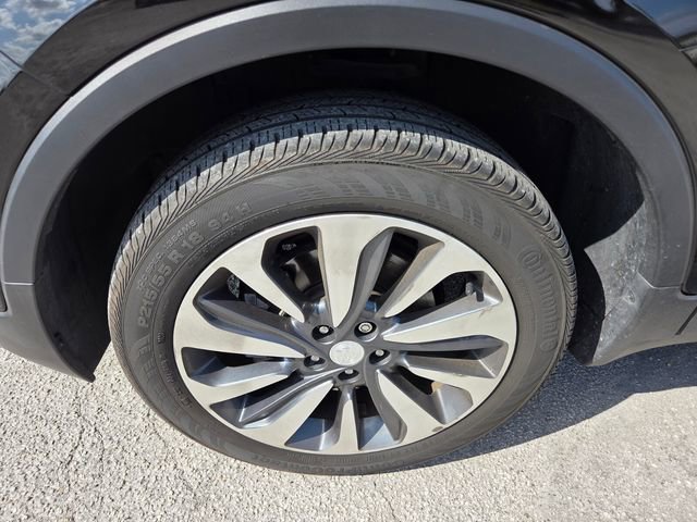 Used 2021 Buick Encore Preferred AWD/4WD image 3