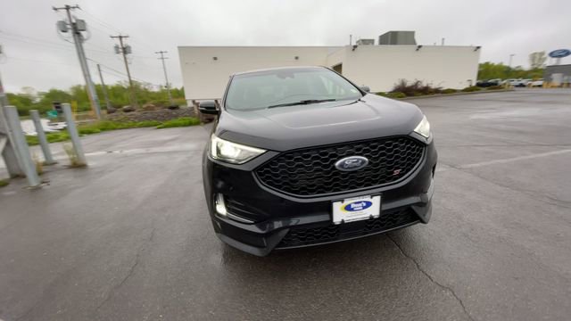 Used 2020 Ford Edge ST w/ Cold Weather Package AWD/4WD image 3