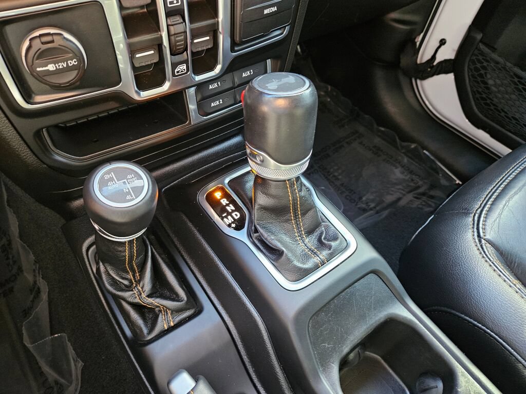 Used 2022 Jeep Wrangler Unlimited Sahara AWD/4WD image 29