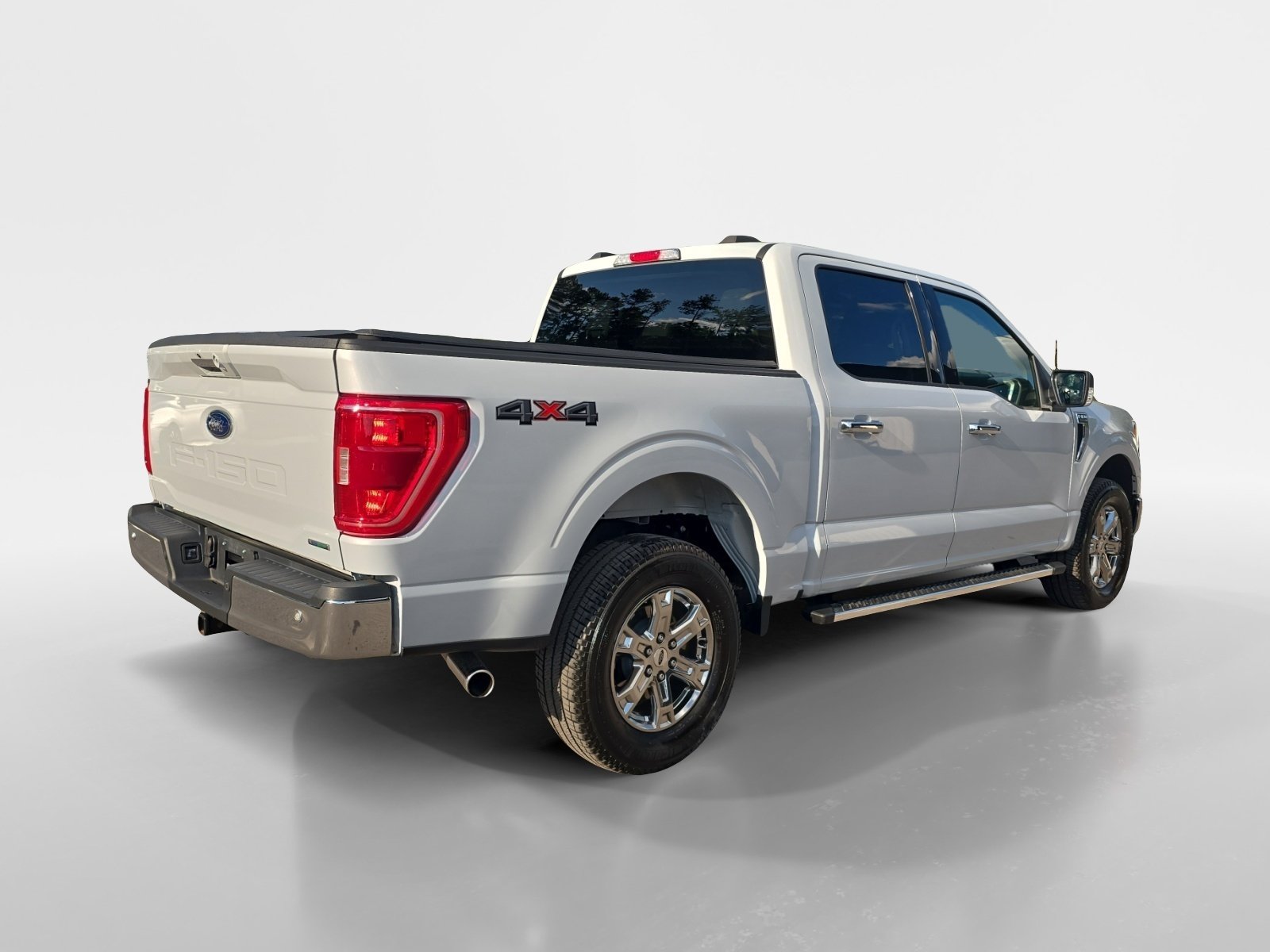 Used 2022 Ford F150 XLT w/ Equipment Group 302A High AWD/4WD image 6