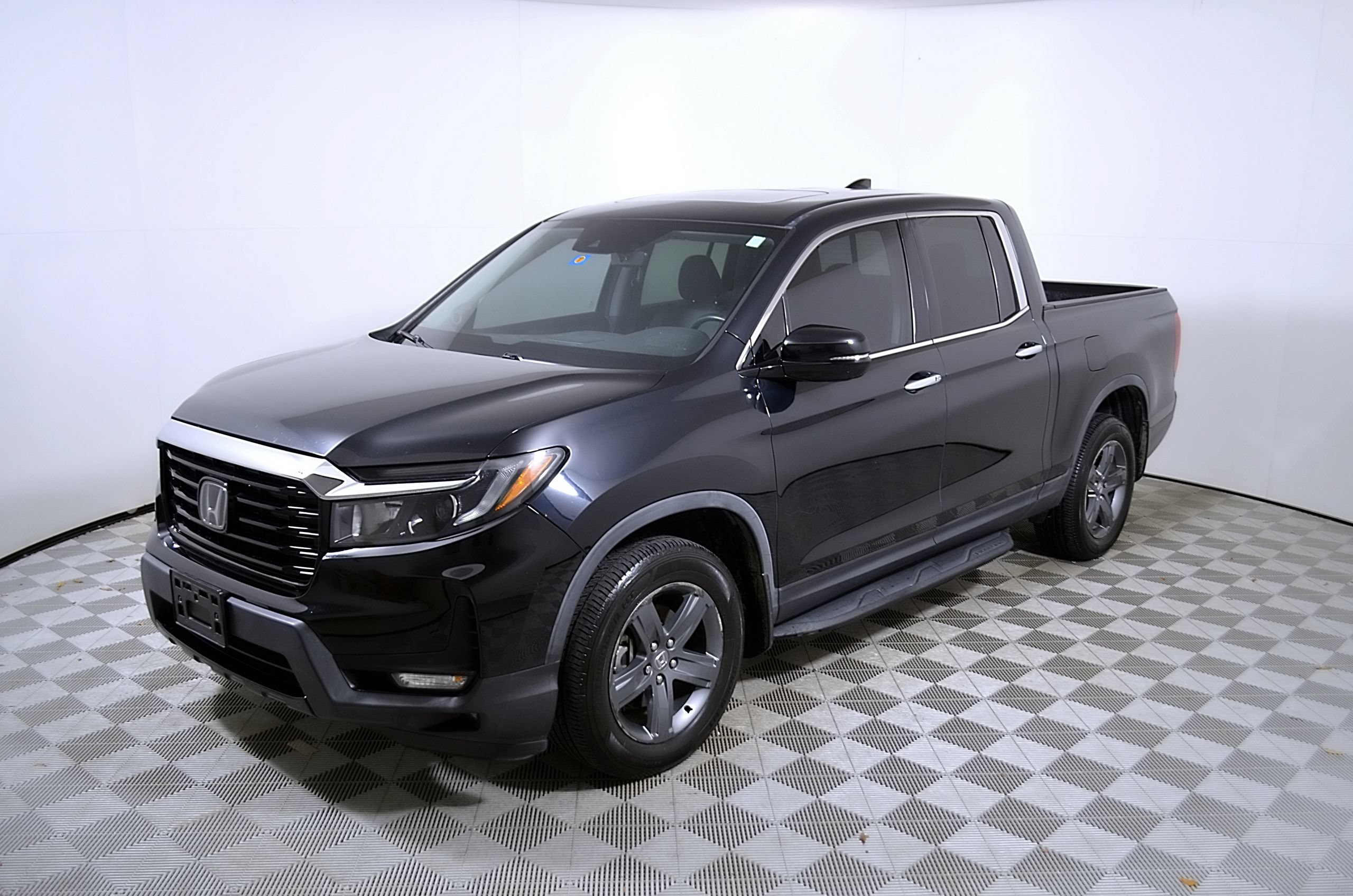 Used 2022 Honda Ridgeline RTL-E image 3