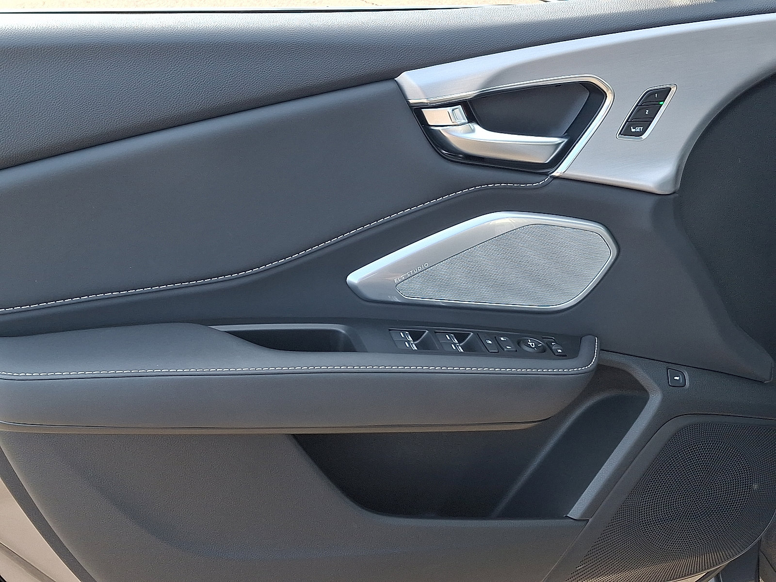 Certified 2023 Acura RDX w/ Technology Package image 12