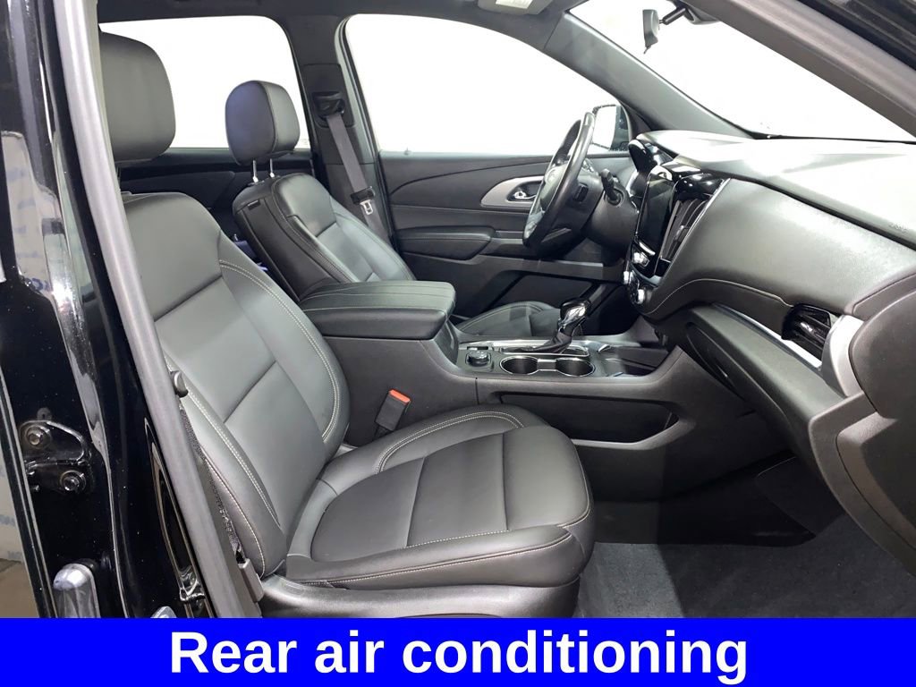 Used 2022 Chevrolet Traverse LT image 11