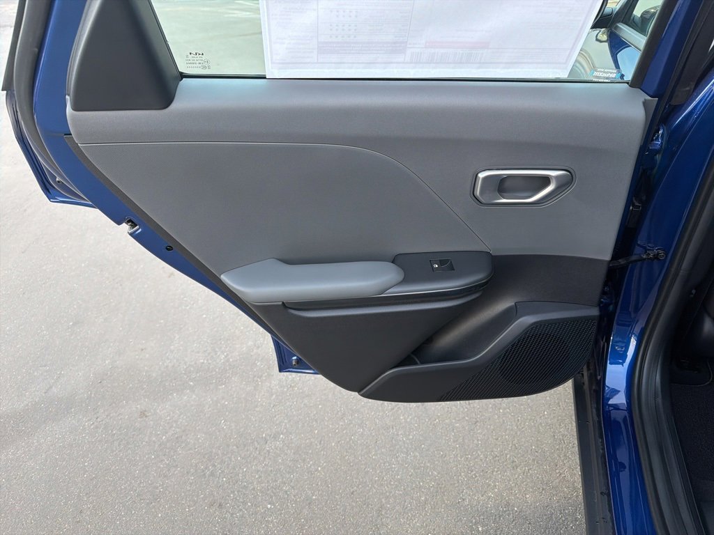 New 2025 Kia K4 LXS image 19