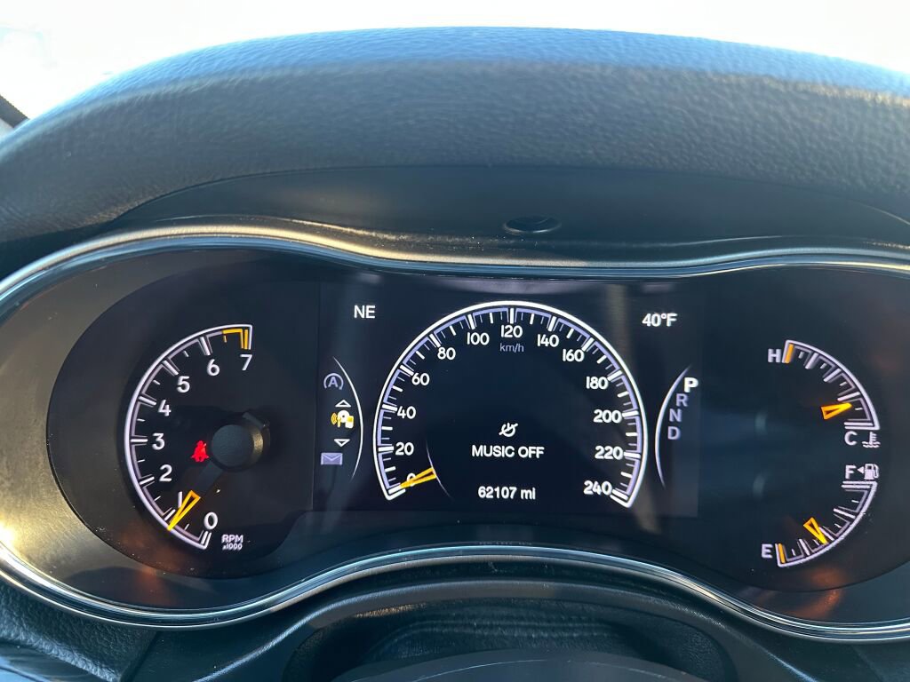 Used 2019 Jeep Grand Cherokee Limited image 12