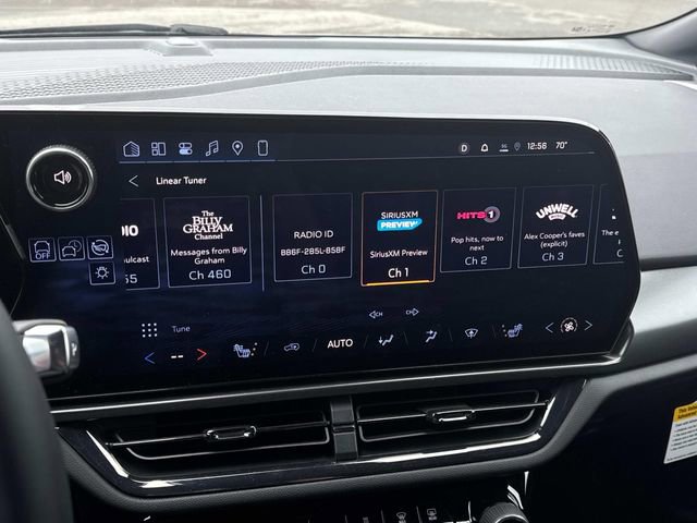 Used 2026 Chevrolet Equinox EV RS image 32