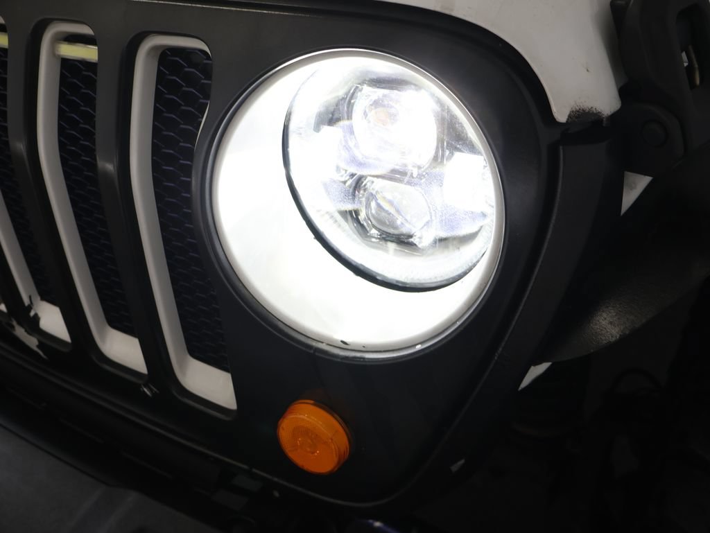 Used 2021 Jeep Wrangler Unlimited Sport AWD/4WD image 29