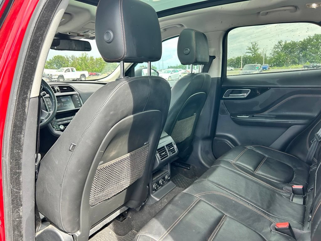 Used 2017 Jaguar F-PACE Prestige AWD/4WD image 18