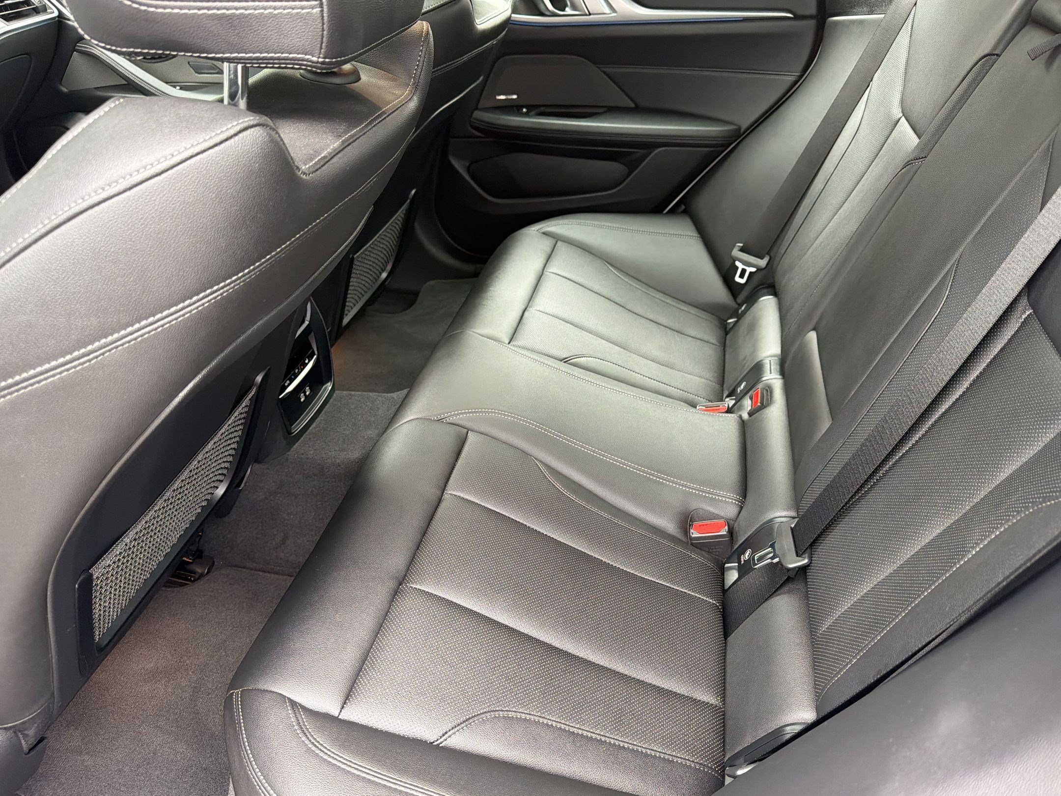 Certified 2023 BMW i4 eDrive40 w/ M Sport Package RWD image 23