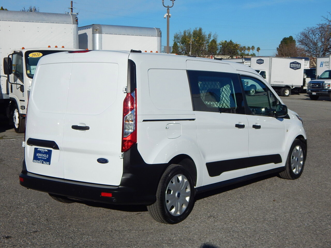Used 2022 Ford Transit Connect XL image 9