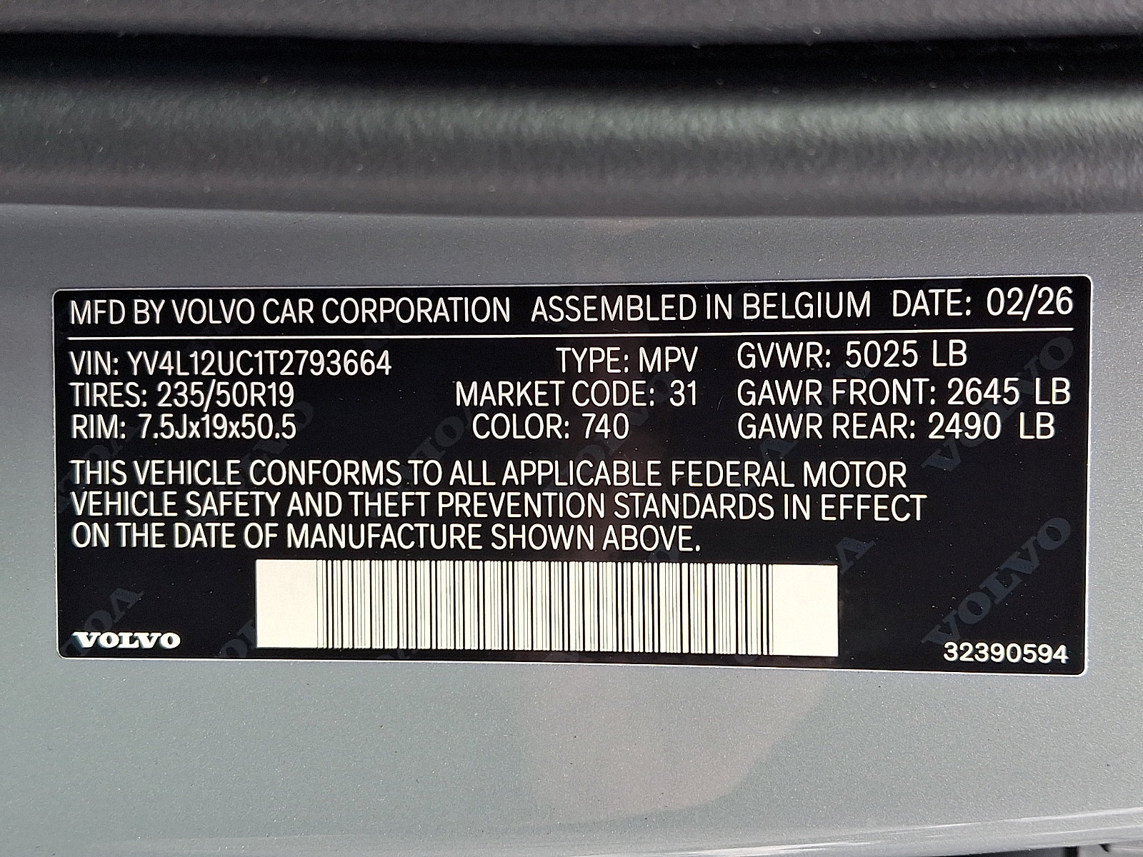 New 2026 Volvo XC40 B5 Plus w/ Protection Package Premier AWD/4WD image 13