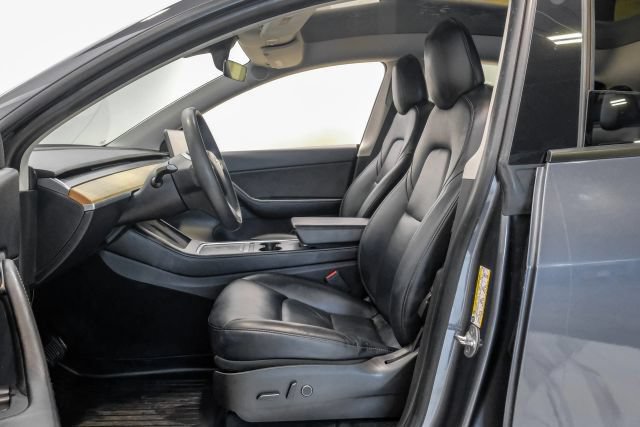 Used 2021 Tesla Model Y 2WD image 5
