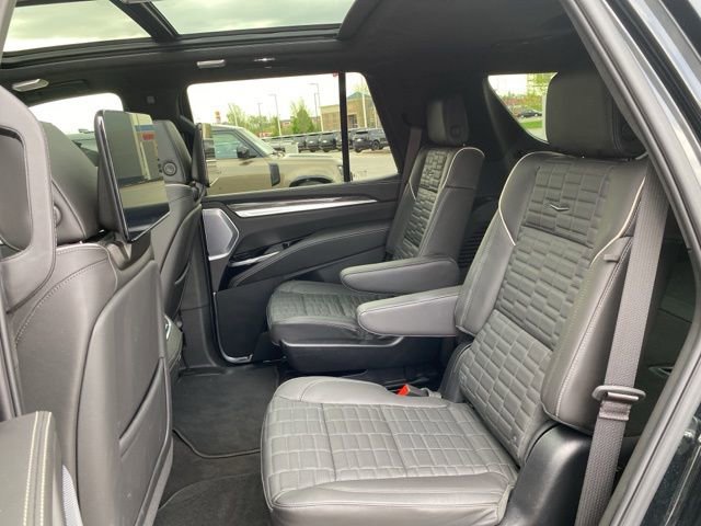 Used 2025 Cadillac Escalade V AWD/4WD image 24