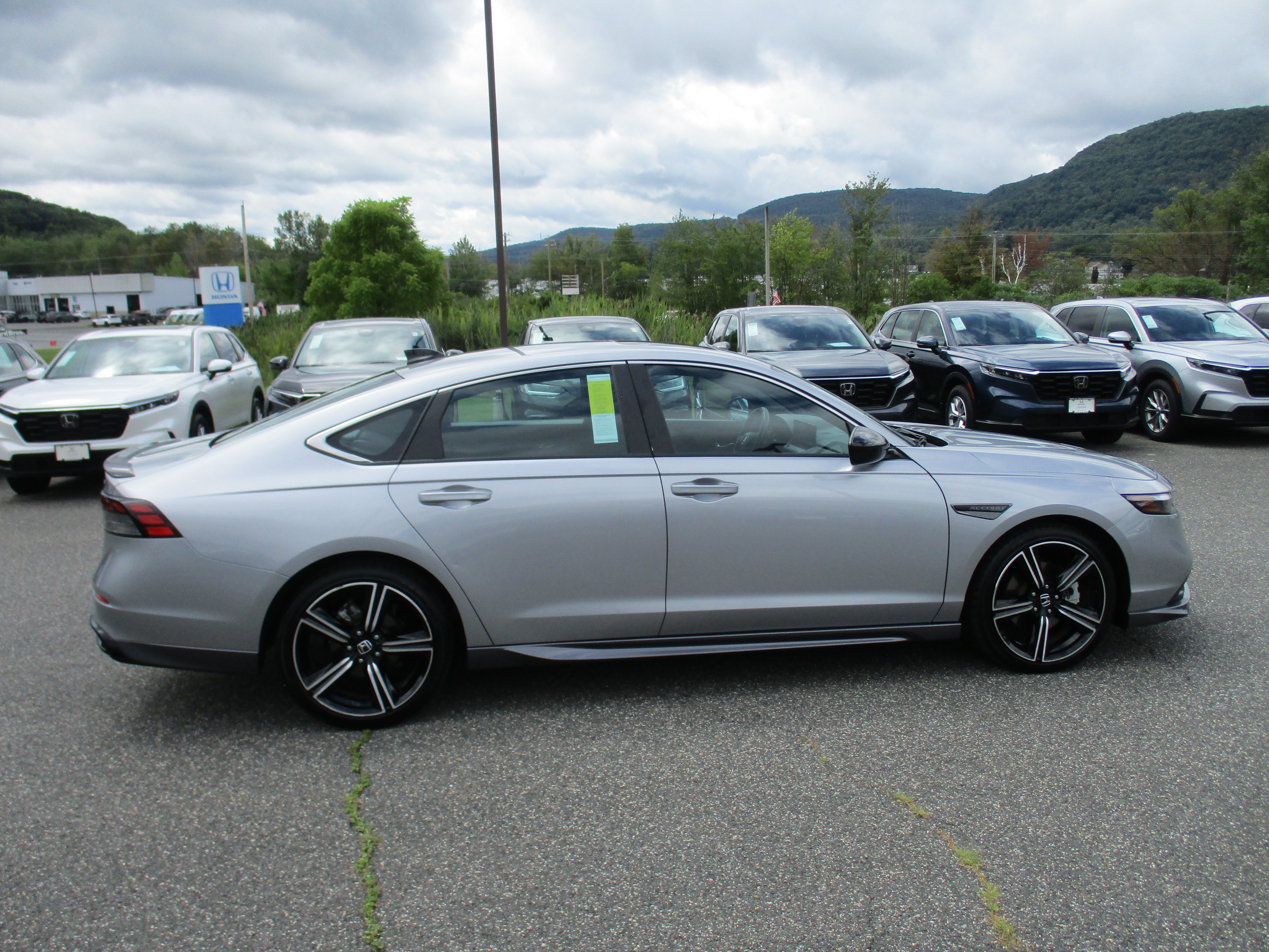 Certified 2023 Honda Accord Sport image 4
